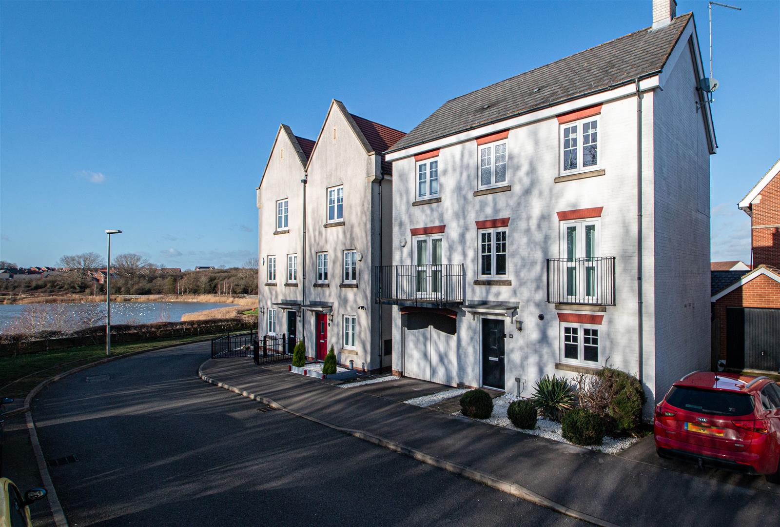4 bed property in Skye Crescent, Milton Keynes